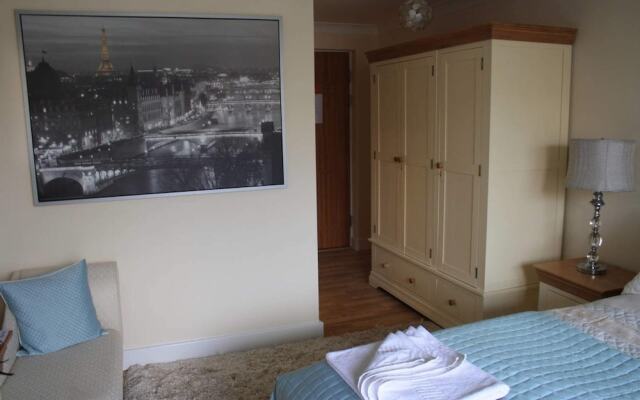Self-Contained Luxury En Suite Room