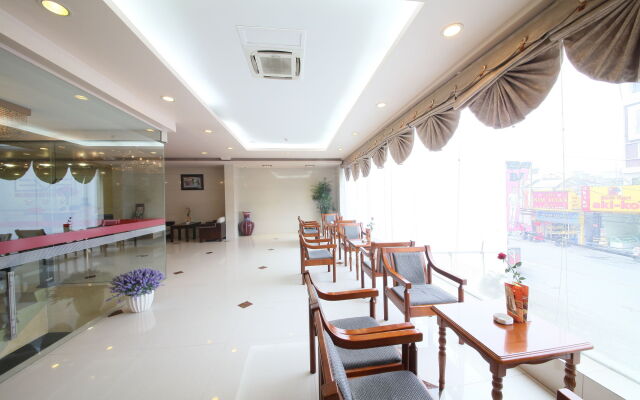 Level Haiphong Hotel