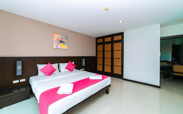 OYO 241 Ratana Hotel Sakdidet