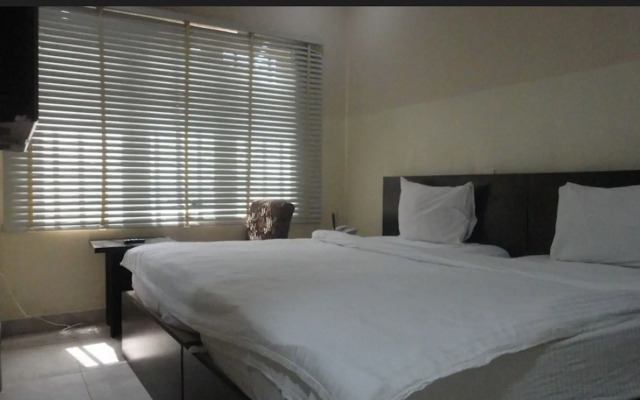 Mitros Residences