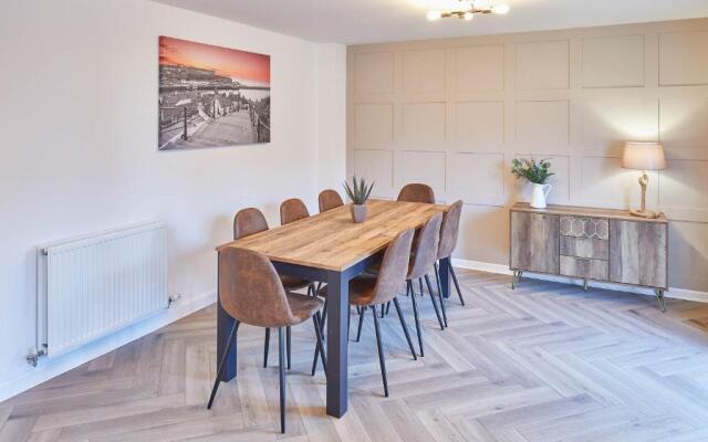 Host Stay Redsky House