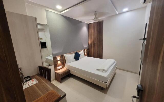 Hotel Heritage - Near Trade Center, Visa Consulate BKC