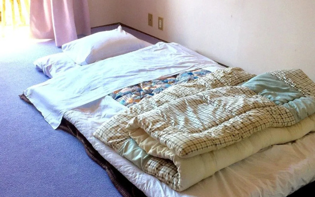 Backpackers DORMS MIWA - Hostel