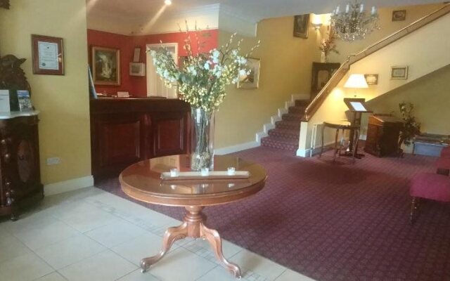 Earls Court House Hotel