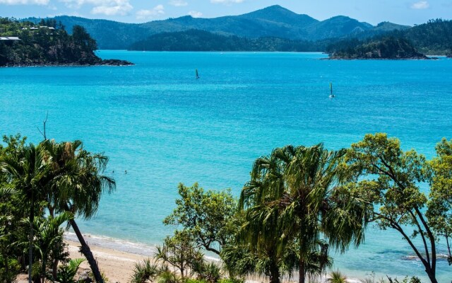 Lagoon 202 on Hamilton Island
