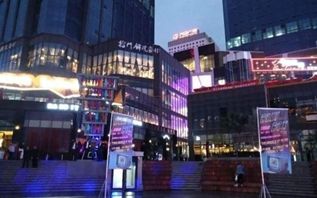 Xining 13 District E-sports Theme Hotel