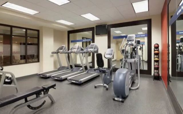 Hampton Inn & Suites Hartford/East Hartford