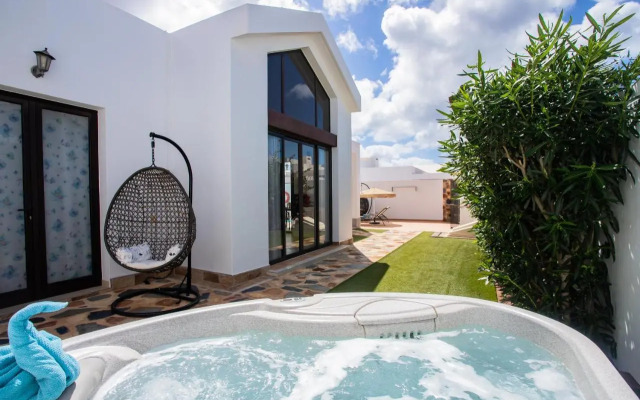 Casa Maurizio - Hot Tub & Heated Pool