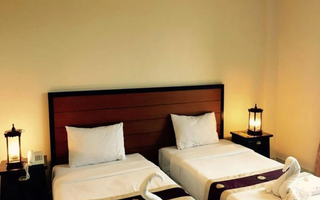 Rayong Lanna Hotel