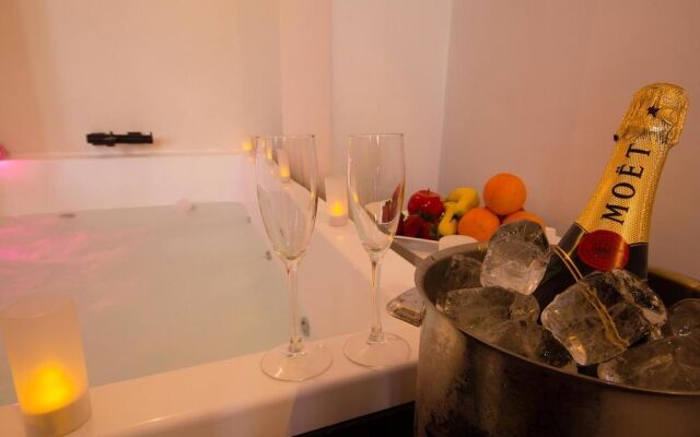 Suites Boutique jardines Del Montornes