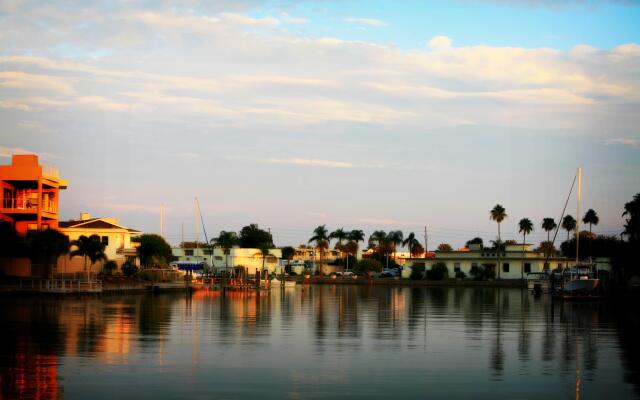 Treasure Island Hotel and Marina