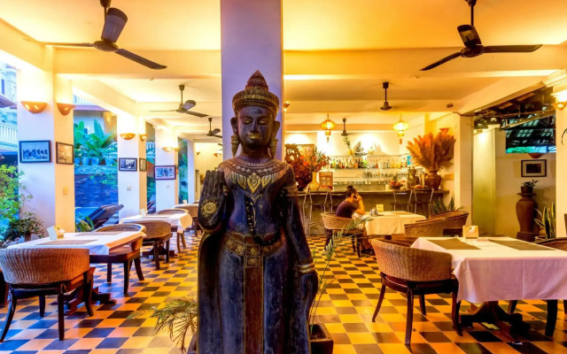 Residence Wat Damnak
