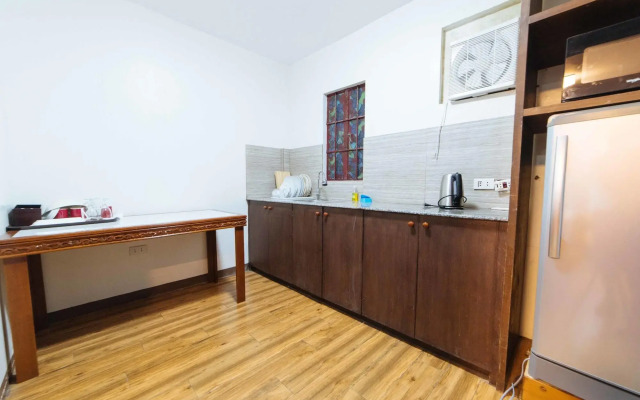 RedDoorz Plus @ Starhomes Olivianville
