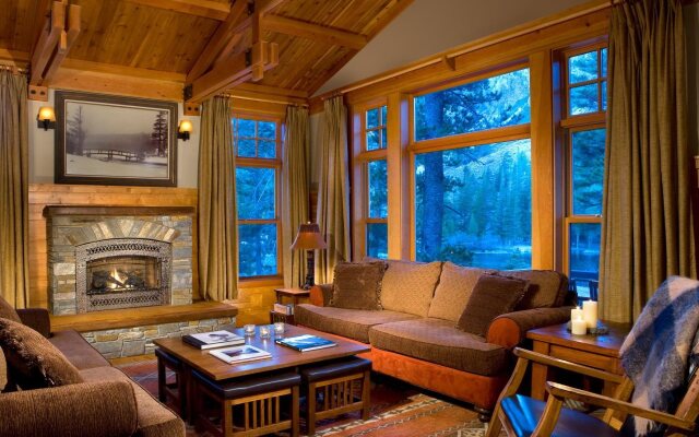 Tamarack Lodge and Resort