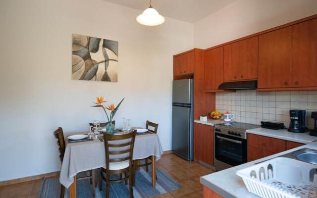 Peroulakis Traditional House