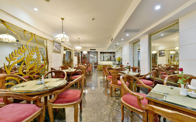 Golden Rice Hotel