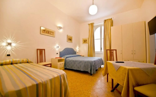 Hotel Residenza Sole - Guest House