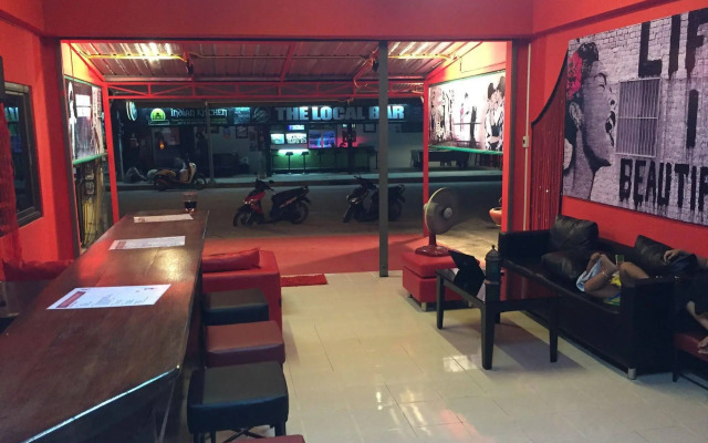 Red Boutique Hostel