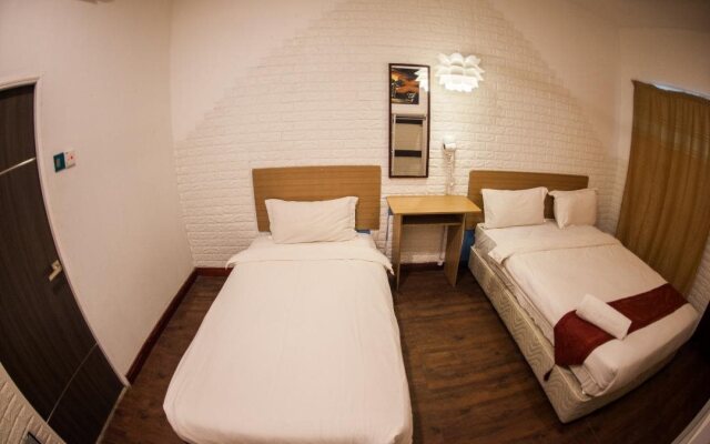 Tommy’s Place @ Tip of Borneo