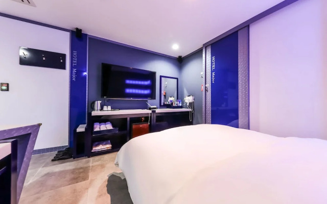 Major Hotel
