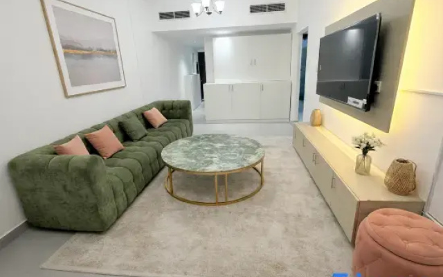 Premium Stay in SBK Dubai - Female Only