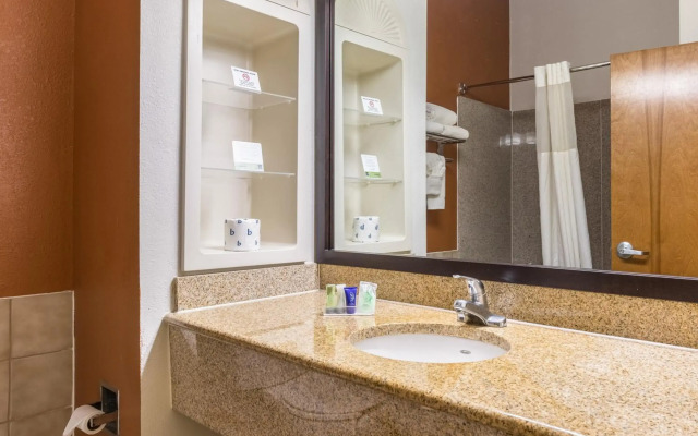 Sleep Inn & Suites Stafford - Sugarland