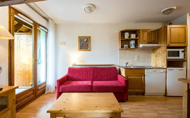 Apartment in Giez for Four Guests