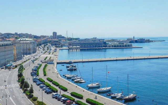 Stunning Apartment in Trieste With 2 Bedrooms and Wifi