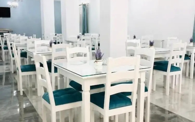 Hotel Tadora