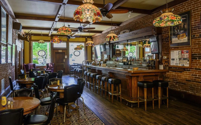 The Jack London Lodge