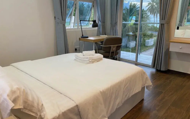 Calm Beach Inn