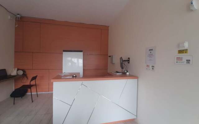 OYO 93274 Oren Home Bekasi