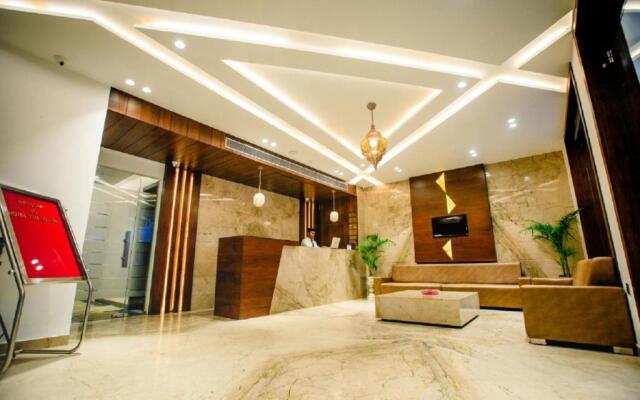 HOTEL TEN SQUARE - 5 Minutes from The Taj Mahal