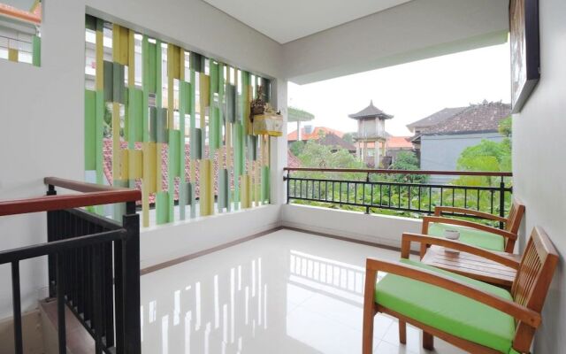 Airy Legian Benesari Gang Adi Darma 168 Kuta Bali