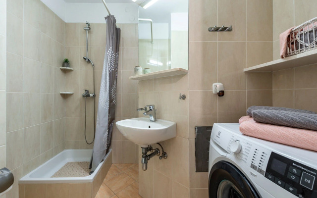 Green Terrace Apartment I