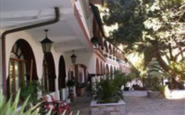 Dessole Royal Rojana Resort