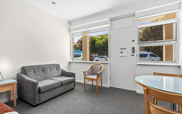 Taft Apartments