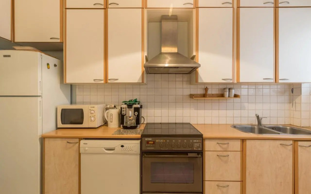Art Deco Spacious Appartment close to centre