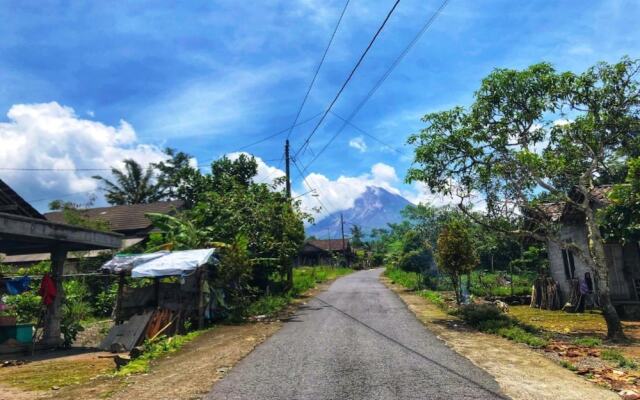 OYO Homes 91096 Desa Wisata Tunggul ArumNearWisata Tunggularum
