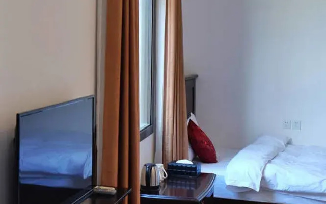 Yonder Way Hotel