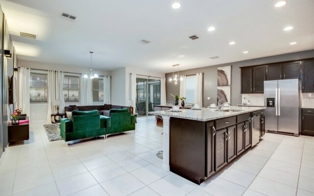 1780spp New 7 Bedroom Solara Villa