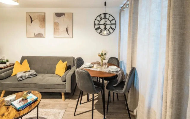 Charming London Apartment With Great Location