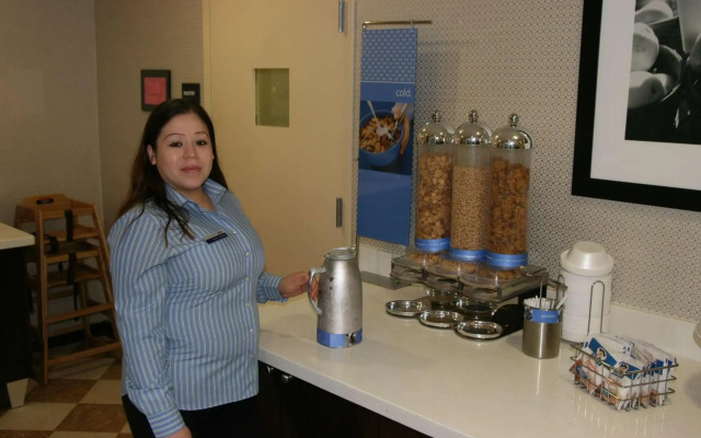 Hampton Inn & Suites Parsippany/North
