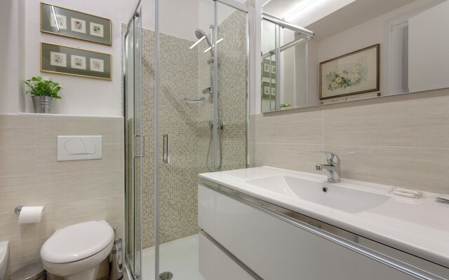 Florence Apartment Guelfa90