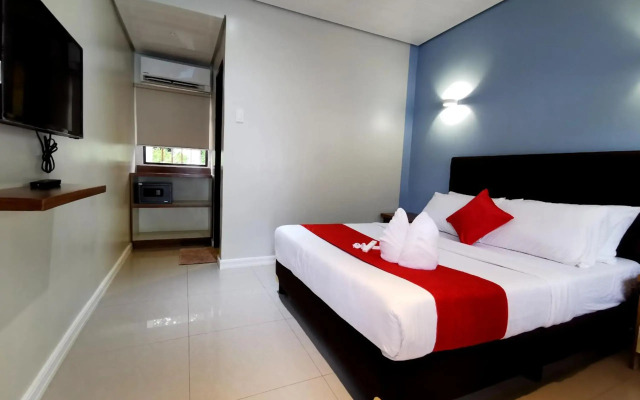 Charms Hotel