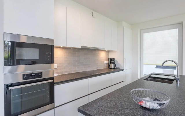 Accessible Corner Apartment