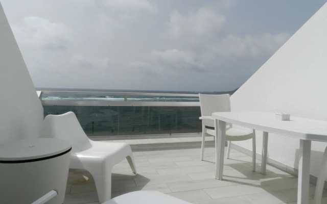 Estudio Frente al Mar