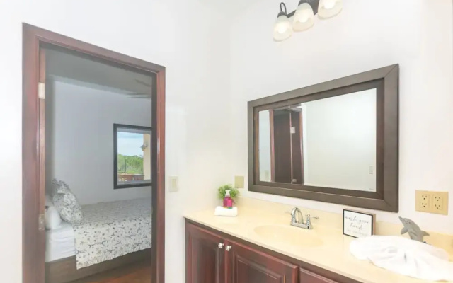 Coco View Canal Lot 18 Private Home 3 Bedroom Home