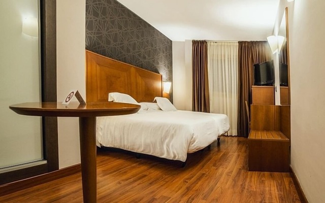 Hotel Nuevo Torreluz