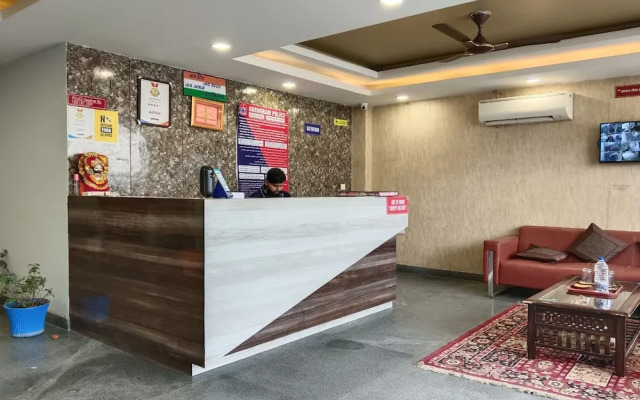 The Indian Hotel & Kitchen